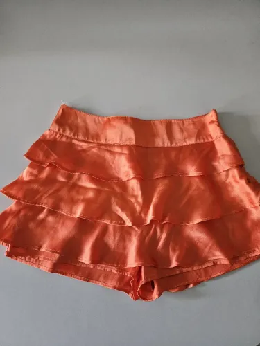 Short saia n° 38 C&A 