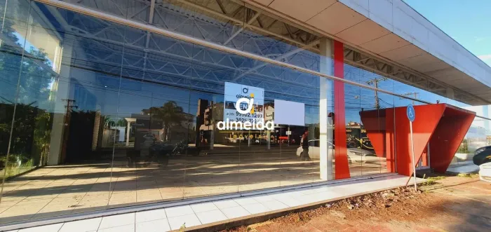 LOJA COMERCIAL AMPLA