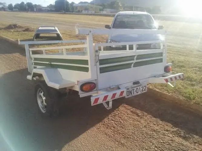 Vendo reboque emplacado documentado legalizado em João Pessoa carretinha carrocinha 