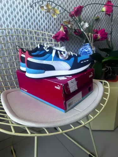 Tênis Puma R698 Azul unissex tam-39
