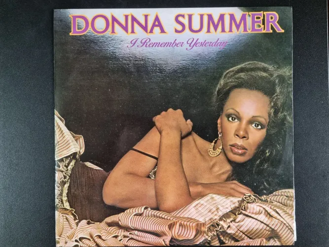 LP Vinil Donna Summer 1977 I Remember Yesterday