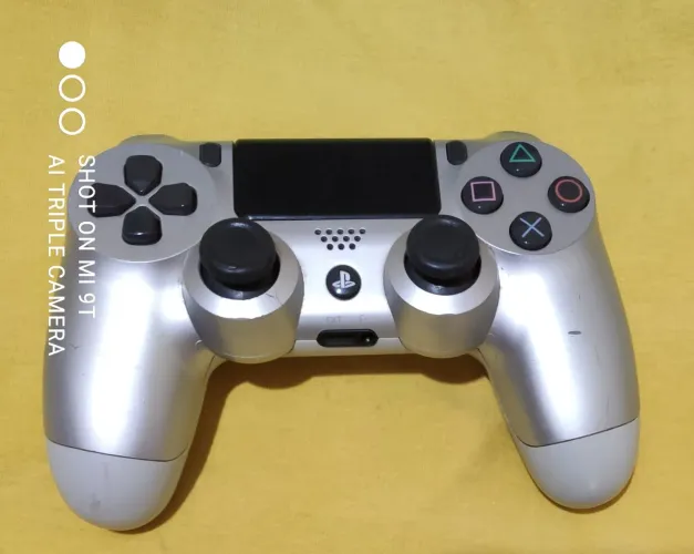 Controle prata PS4 original 