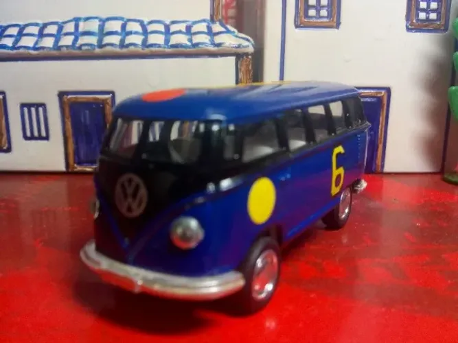 MINIATURA 1962 Volkswagen Classic Bus FAB 6 - Keychain By Kinsmart - Scl. 1/67.