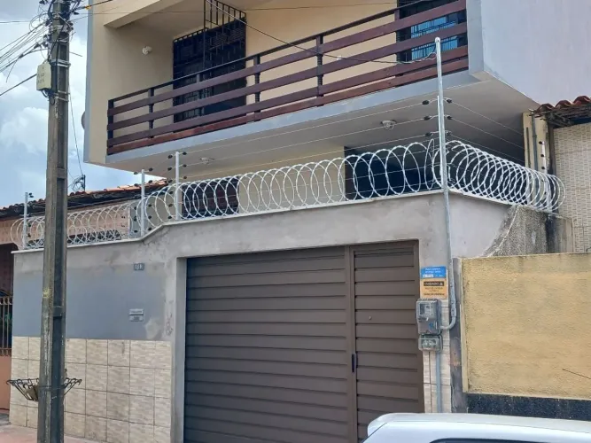 Cerca elétrica com concertina