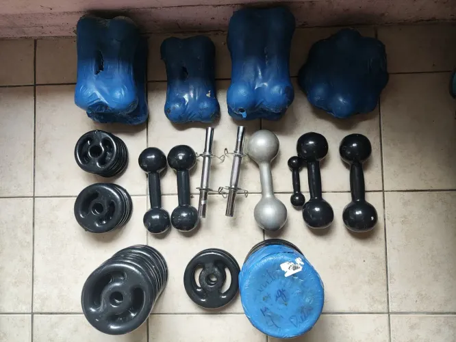 Kit de Halteres e Anilhas para Treino em Casa