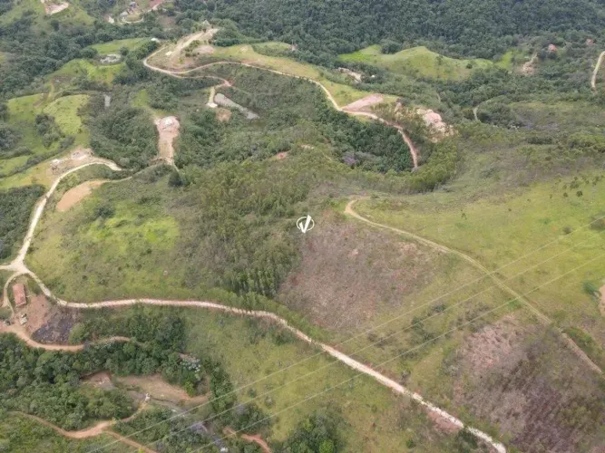 ÁREA À VENDA - CRUZ GRANDE - PINDAMONHANGABA - SP