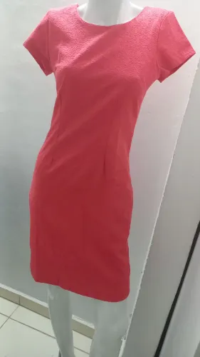 Vestido tubinho salmão tamanho p