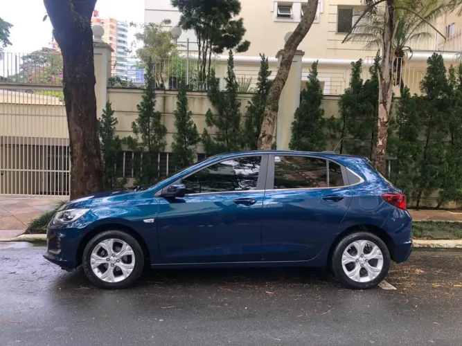 Chevrolet Onix Hatch Premier 2 1.0 12V TB Flex Aut. 4P 2020