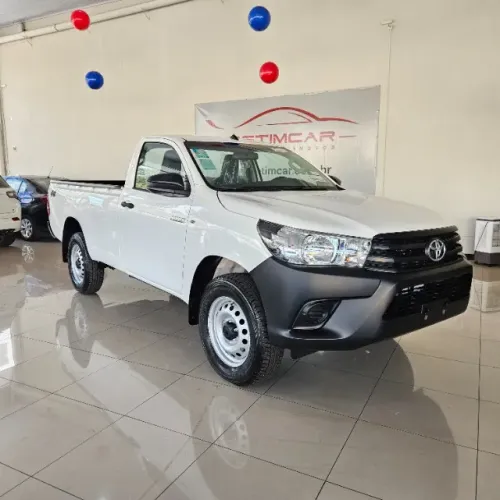 Toyota Hilux CS 4X4 2.8 TDI Diesel Mec. 2025