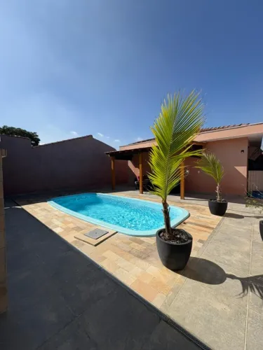 Casa com Piscina no Jd. Santa Maria em Jacareí-SP - Oportunidade!!!