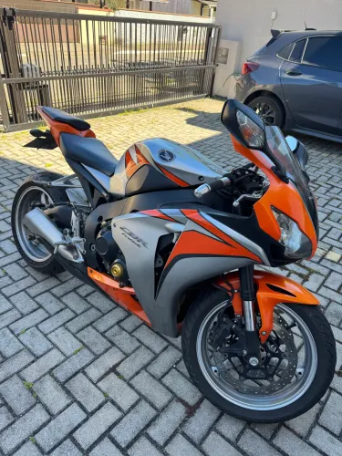 CBR 1000RR FIREBLADE - TROCO
