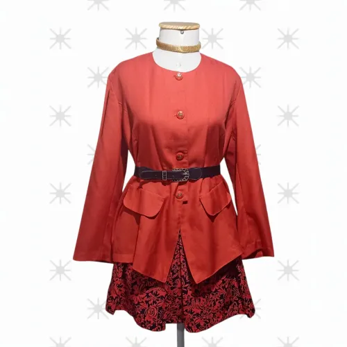 Conjunto blazer e saia coral 