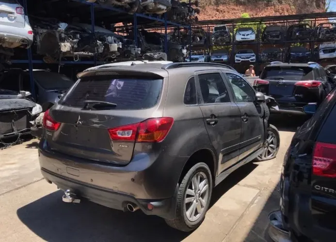 SUCATA DE MITSUBISHI ASX 4x2 AUTOMÁTICO 2.0 2013!!