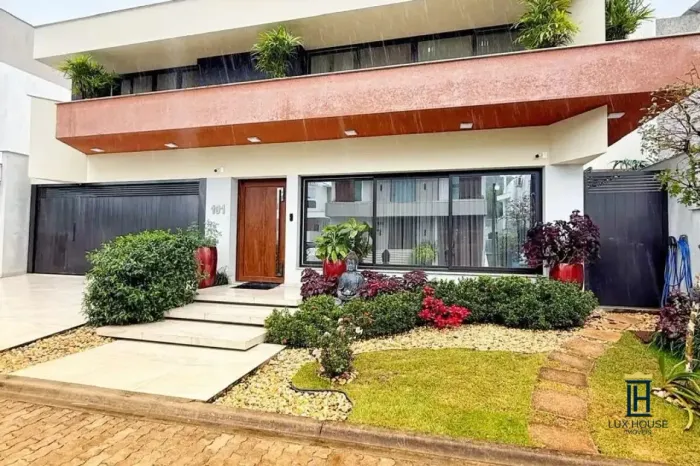 Casa de Alto Padrão em Condomínio em Jurerê, Florianópolis/SC