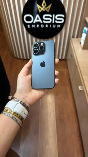 iPhone 15 Pro 256GB Seminovo Especial Namorados