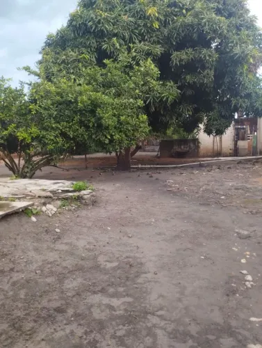 Terreno à venda nos Campinhos