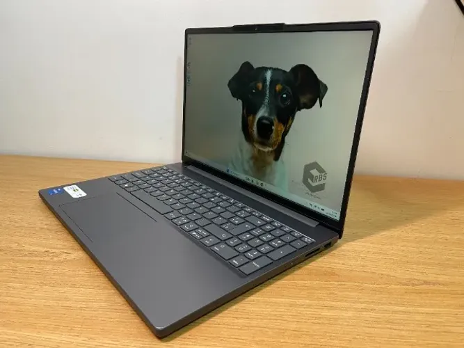 LENOVO SLIM 3 15IRH10 CORE I5 13420H 16GB RAM 512GB SSD 15,6 POL FHD