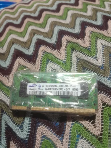 Memória ddr2 1 Gigas