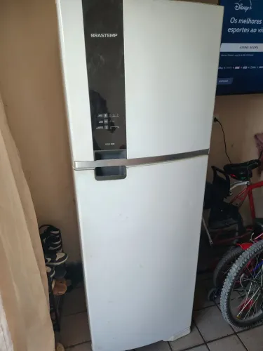 Vendo geladeira Brastemp toda revisada