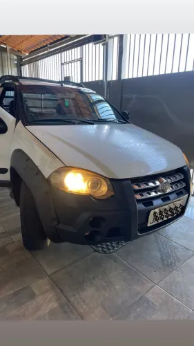 Fiat Strada Adventure 1.8/ 1.8 Locker Flex CE 2012