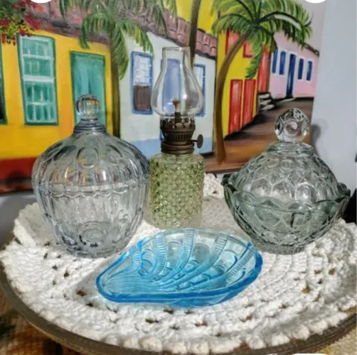 Peças antigas em vidro coloniall