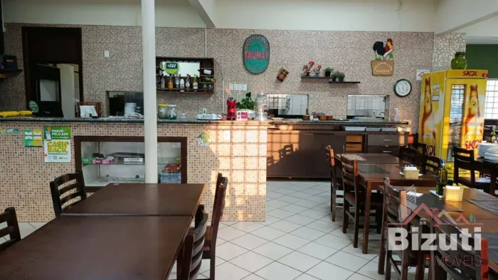 Ótimo Ponto comercial na Vila Arens