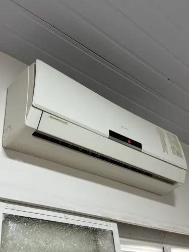 AR CONDICIONADO SPLIT GREEN 13.000 BTUS