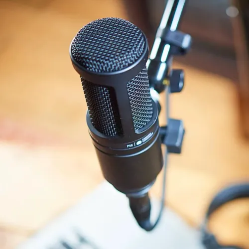 AKG AT-2020