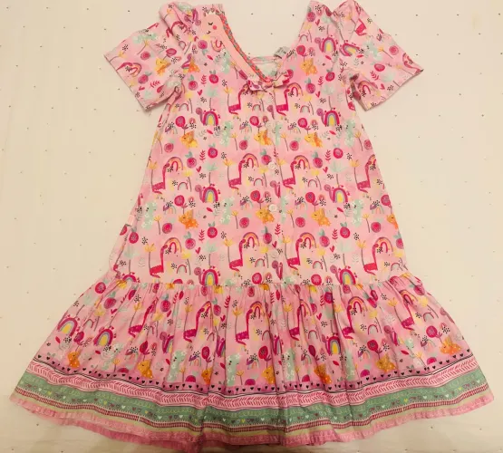Vestido com bordado nas costas - tam 7/8