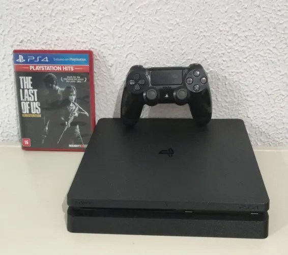 PS4 slim 