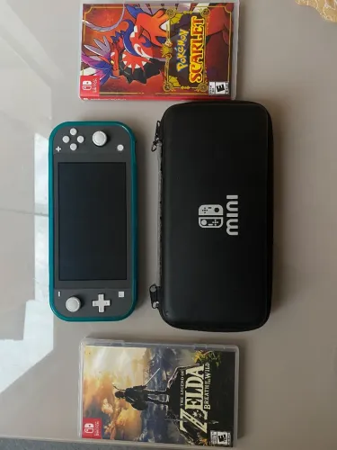 Nintendo Switch Lite + Pokemon Scarlet + Zelda