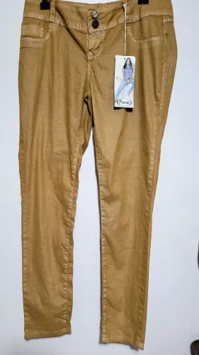 Calça feminina nova tamanho 44