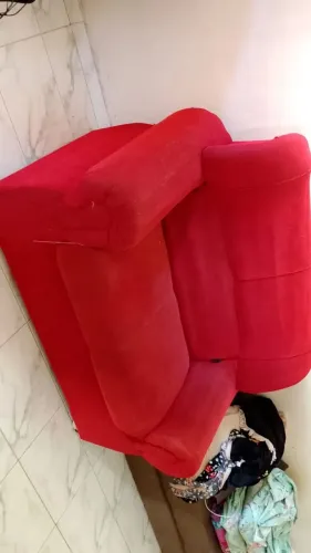 Vendo sofá de 2 lugares 