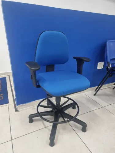 Cadeira alta com regulagem nr 17