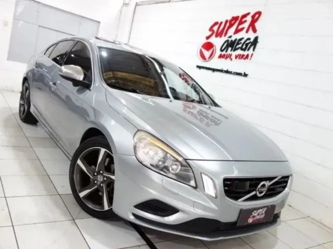 Volvo S60 T-6 R-design 3.0 AWD 4P 2012