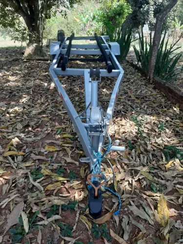 Carretinha Reboque Nova - Reforçada e Pronta para Uso