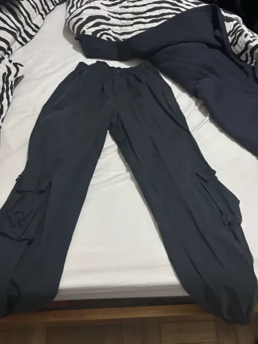 Calça cargo 38 preta claro varios bolsos