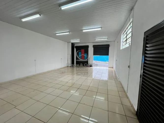 SALÃO COMERCIAL PARA LOCAÇÃO VILA MONTE ALEGRE Valor da locação: R$ 1.200,00 IPTU: R$ 95,6