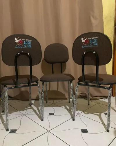 Cadeiras estofadas direto fábrica