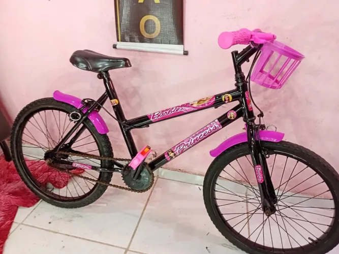 Bicicleta aro 20 ñovinha da barbie 
