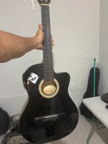 Violão Usado