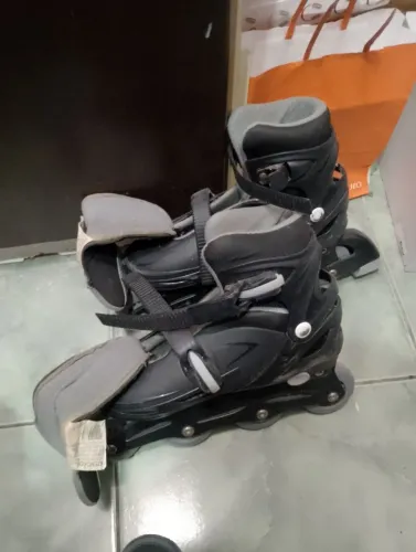 Vendo patins semi-novo