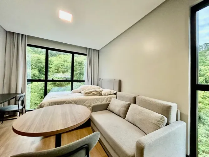 Apartamento com 1 dormitório para alugar, 23 m² por R$ 2.500/mês - Velha - Blumenau/SC