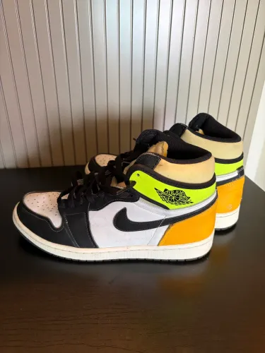 Air Jordan 1 High Volt Gold Original Nike - Usado