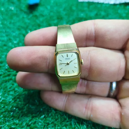 Relógio feminino Seiko antigo anos 70