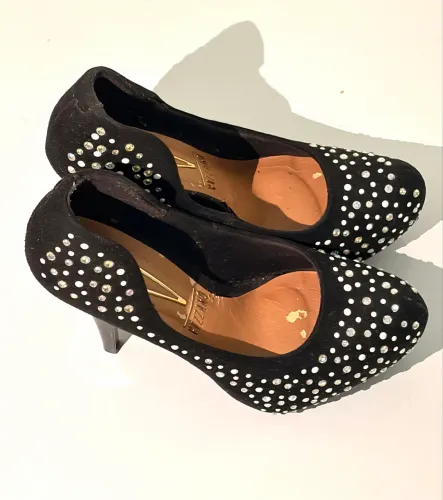 Sapato Visano plataforma preto com cristais 35