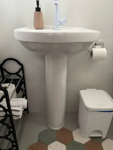 Pia para banheiro Fiori