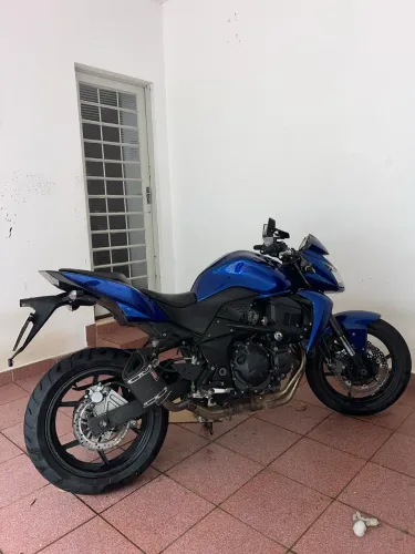 KAWASAKI Z750 AZUL