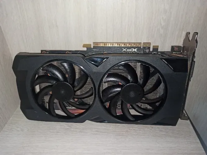 Placa de Vídeo RX 470 4GB XFX Dual Fan, Revisada e Fria - Roda CS2, Valorant, GTA 5