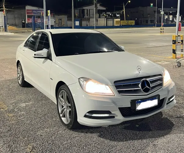 Mercedes-Benz C-180 CGI Classic 1.8 16V 156cv Aut. 2012